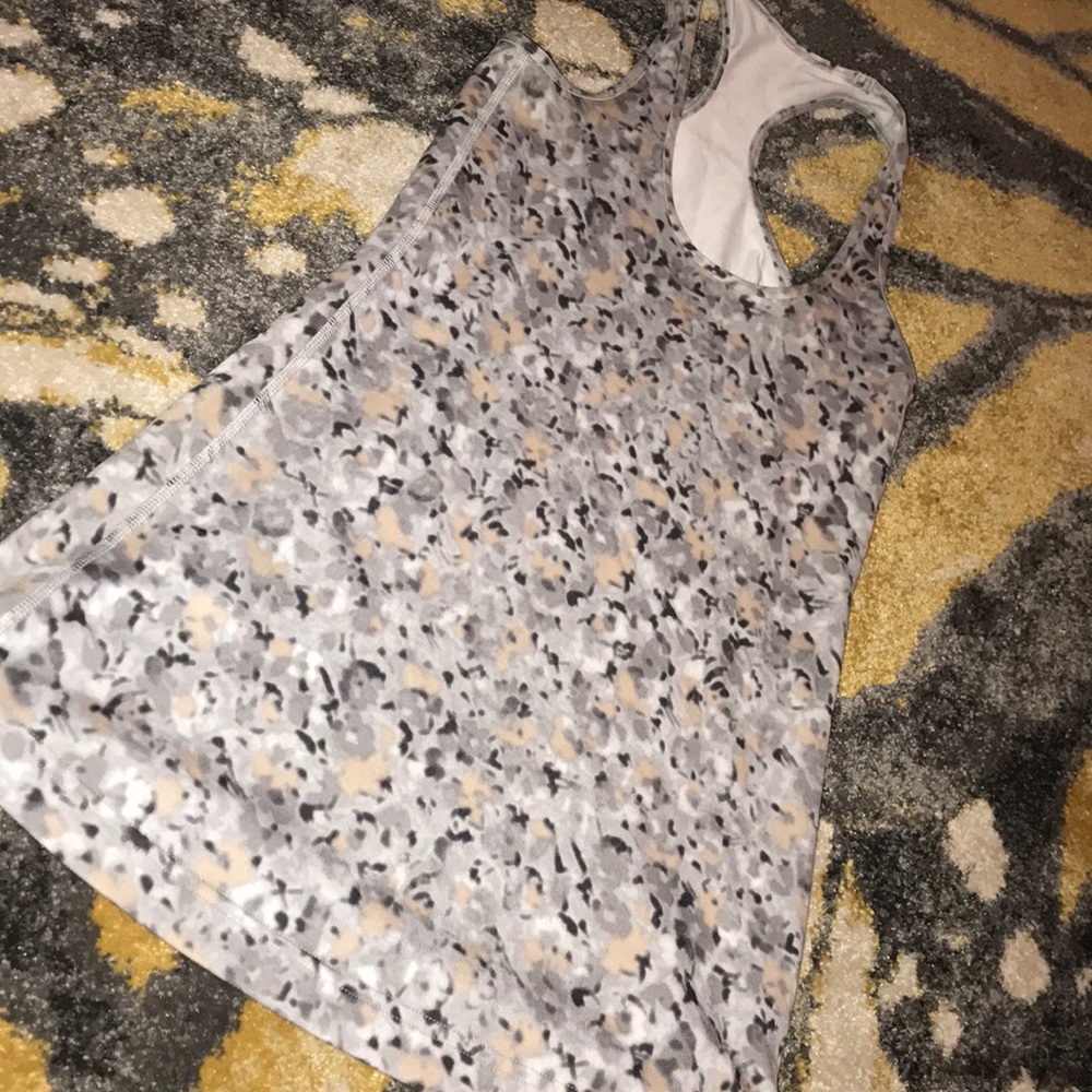 Lululemon workout top!